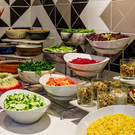 Euro Design Hotel 4*