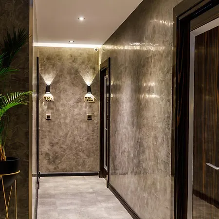 Euro Design Hotel 4*