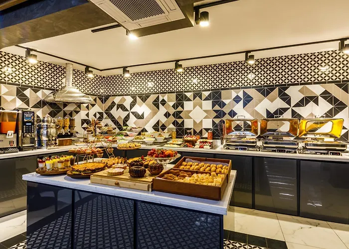 Euro Design מלון 4*