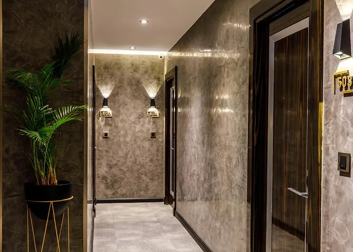 Euro Design מלון 4*