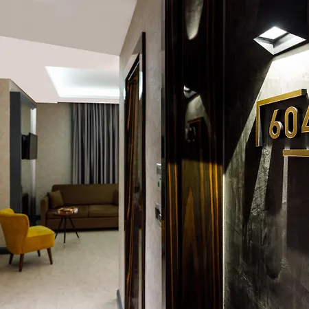 Euro Design Hotel 4*